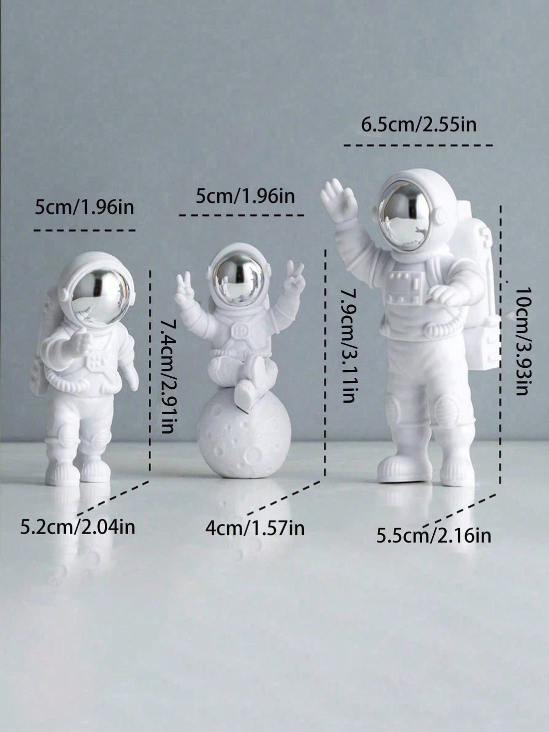 Become an expert in space exploration with our Space Explorer Trio! This set includes astronaut-shaped decor pieces for your home and garden. Made with durable material and precise details, these pieces are perfect for adding a touch of scientific sophistication to any space.