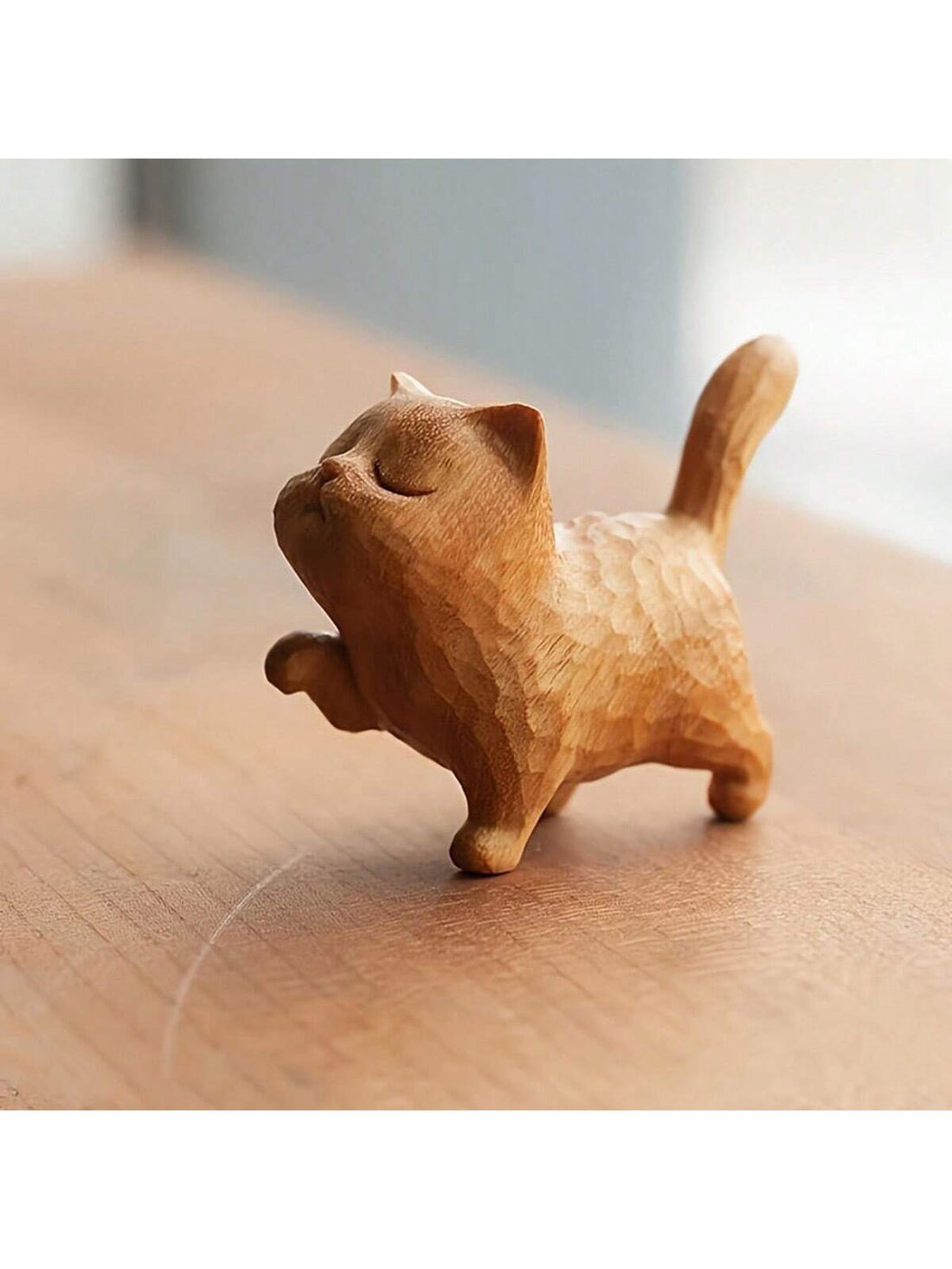 Charming Solid Wood Carved Ornaments: Cute and Playful Home Decor and Gift Ideas