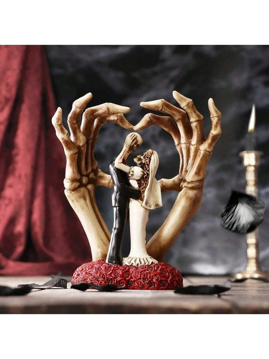 Enhance your Halloween decor with our Spooky Skeleton Love table ornaments. Made with quality materials, these props will add a touch of spooky charm to any room. Perfect for Halloween parties and events, these decorations will surely impress your guests. Get yours now and make your home the talk of the town.