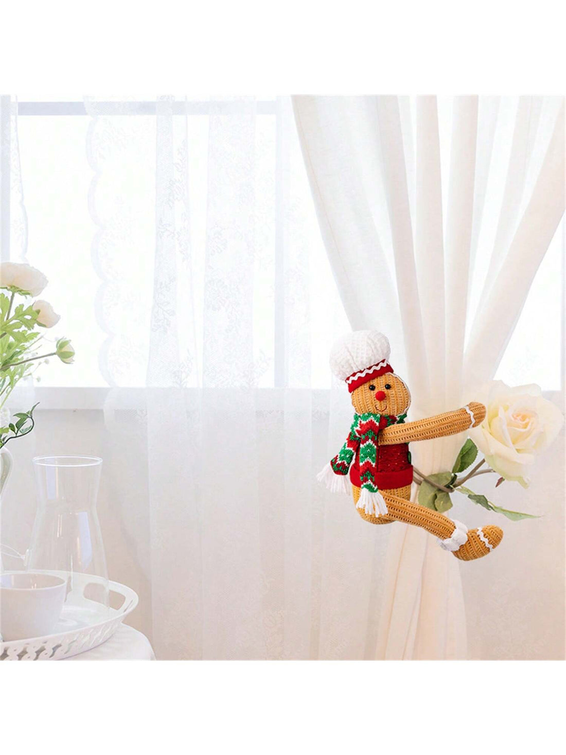 Deck the halls with the festive Navidad 2024 Gingerbread Man Curtain Buckle Set! These merry buckles are the perfect addition to your holiday home decor. With their cheerful gingerbread man design, they will surely bring a touch of Christmas spirit to any room. Spread holiday joy with this decorative set.