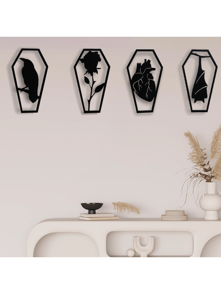 Bring a touch of dark elegance into your home with our Gothic wall hanging decoration featuring a wooden bat and crow design inspired by traditional Gothic aesthetics. The intricately carved dark heart coffin adds a macabre touch to any room, perfect for lovers of the macabre and fans of Gothic décor.