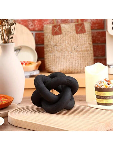 Discover the perfect blend of modern farmhouse and boho rustic with our hand-carved wooden chain decoration. Create a unique and inviting atmosphere in your home with this versatile piece. Handmade by skilled artisans, this decoration is the perfect addition to any home decor.