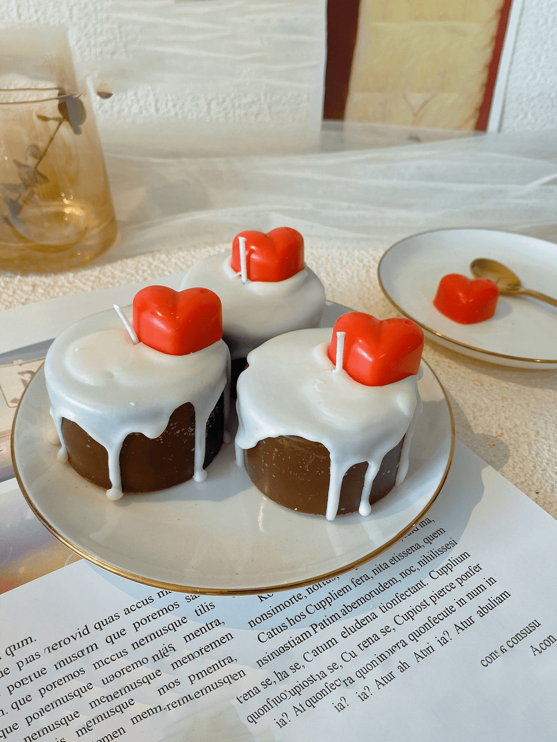 Illuminate your Valentine's Day with Love's Glow: a red aromatherapy candle gift set. Crafted with essential oils known for their relaxing and romantic qualities, this gift set creates the perfect ambiance for a romantic evening. Each candle is carefully hand-poured and comes in a beautiful red color, making it the ideal gift for your loved one.
