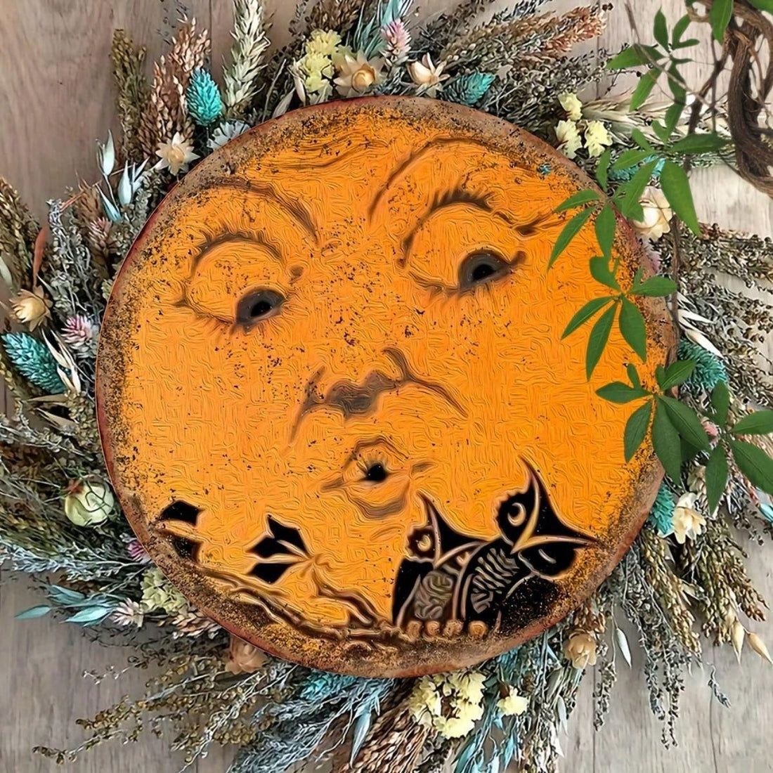 This vintage wooden sign features a charming Halloween owl and moon design, perfect for adding a touch of spookiness to your home or garden decor. Made with high-quality materials, this sign is durable and adds a touch of nostalgia to any space.